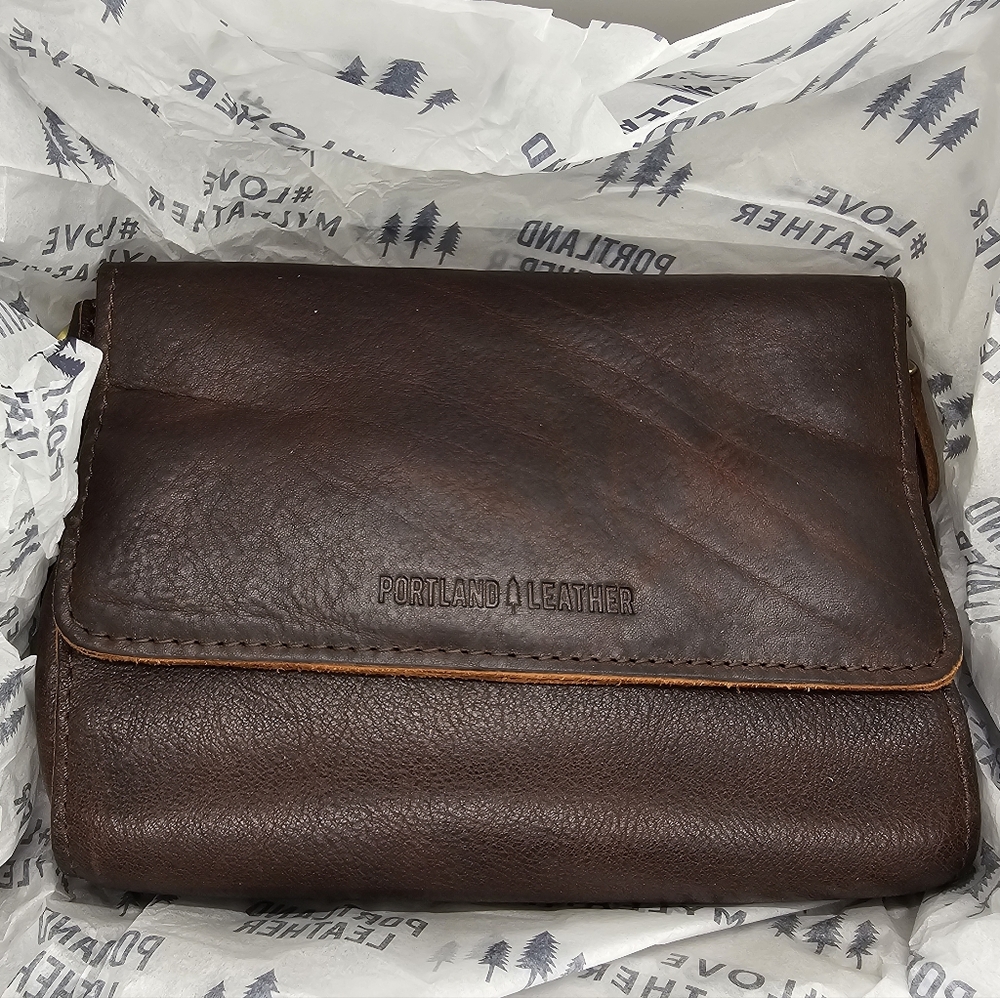 Portland Leather Women's Metro Mini Crossbody Bag
